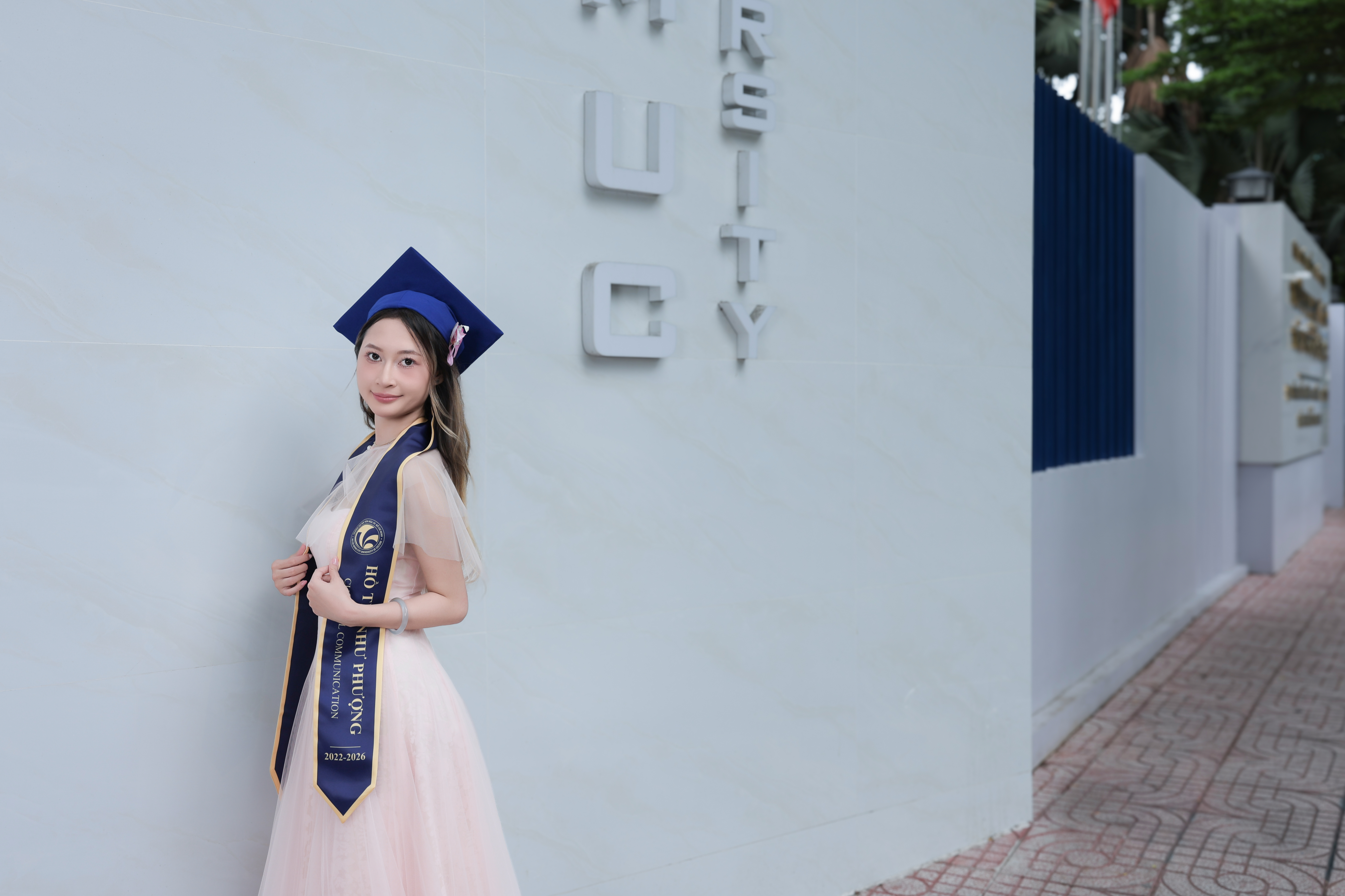 Khoảnh khắc tốt nghiệp 1